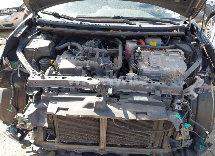 Photo 10 of 2015 Toyota Prius C TWO (VIN JTDKDTB38F1088014)