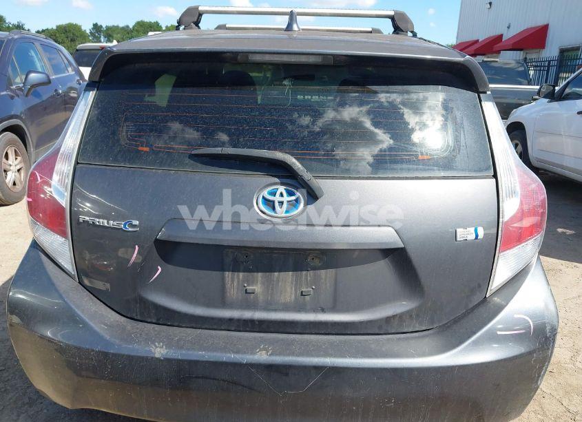 Photo 17 of 2015 Toyota Prius C TWO (VIN JTDKDTB38F1088014)