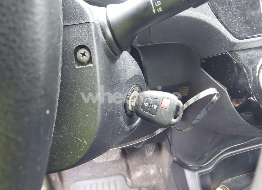 Photo 11 of 2015 Toyota Prius C TWO (VIN JTDKDTB38F1113171)