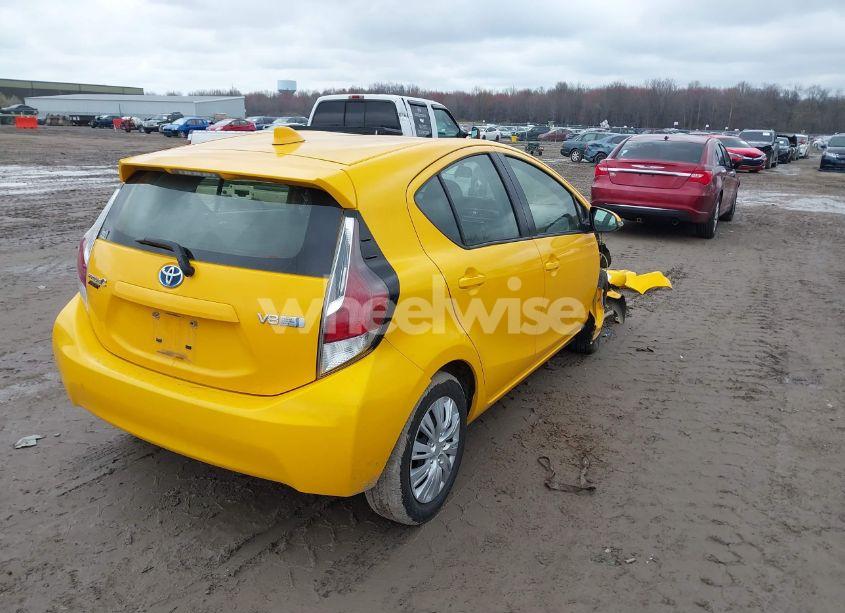 Photo 4 of 2015 Toyota Prius C TWO (VIN JTDKDTB38F1113171)