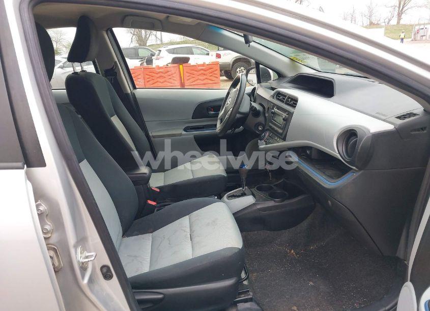 Photo 5 of 2012 Toyota Prius C TWO (VIN JTDKDTB39C1508309)