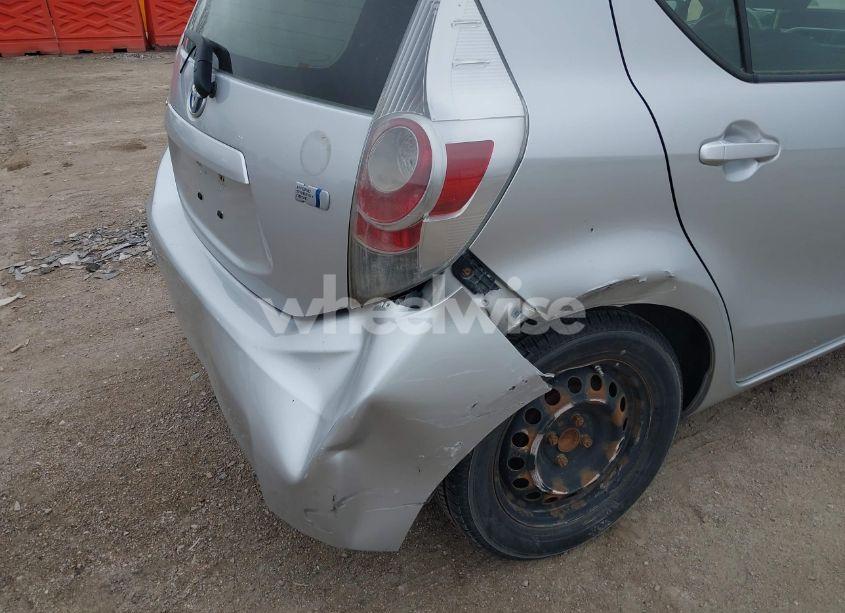 Photo 6 of 2012 Toyota Prius C TWO (VIN JTDKDTB39C1508309)