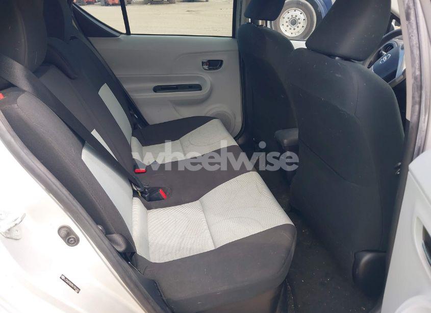 Photo 7 of 2013 Toyota Prius C TWO (VIN JTDKDTB39D1551551)