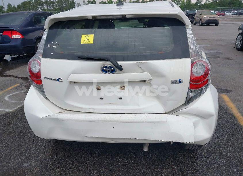 Photo 6 of 2013 Toyota Prius C THREE (VIN JTDKDTB39D1556152)
