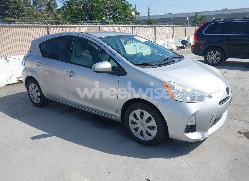 2012 Toyota Prius C ONE (VIN JTDKDTB3XC1001211) main photo