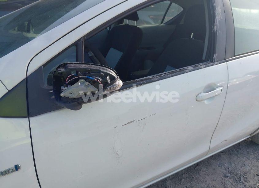 Photo 13 of 2012 Toyota Prius C THREE (VIN JTDKDTB3XC1017487)