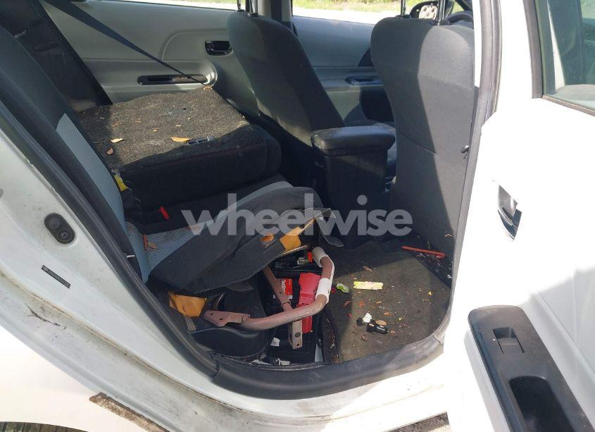 Photo 8 of 2012 Toyota Prius C THREE (VIN JTDKDTB3XC1017487)