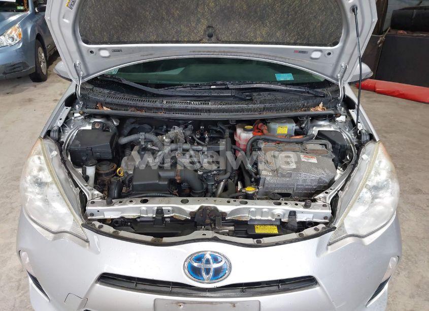 Photo 10 of 2012 Toyota Prius C TWO (VIN JTDKDTB3XC1503779)