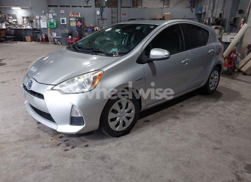 Photo 2 of 2012 Toyota Prius C TWO (VIN JTDKDTB3XC1503779)
