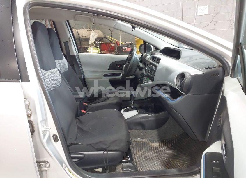 Photo 5 of 2012 Toyota Prius C TWO (VIN JTDKDTB3XC1503779)