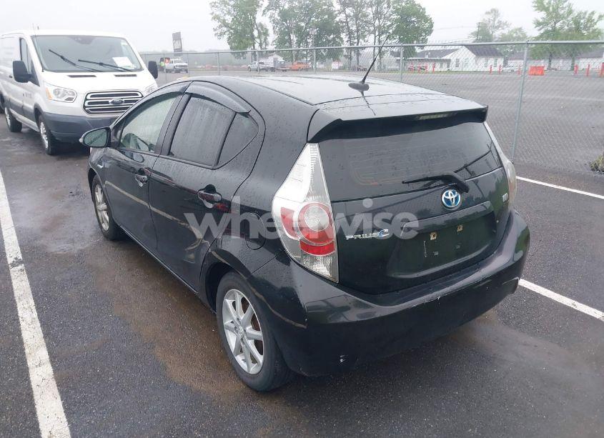 Photo 3 of 2013 Toyota Prius C THREE (VIN JTDKDTB3XD1540798)