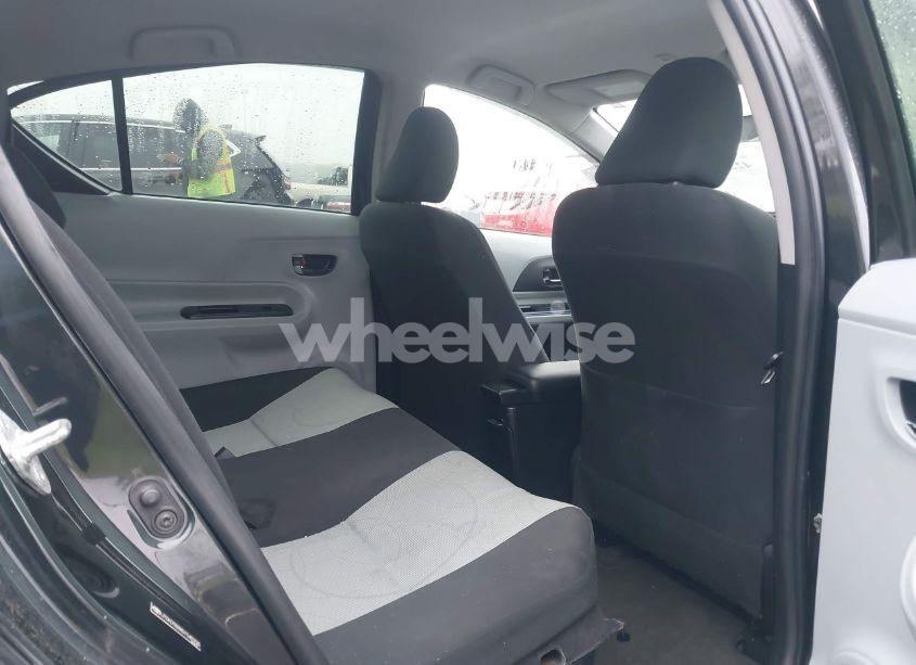 Photo 8 of 2013 Toyota Prius C THREE (VIN JTDKDTB3XD1540798)