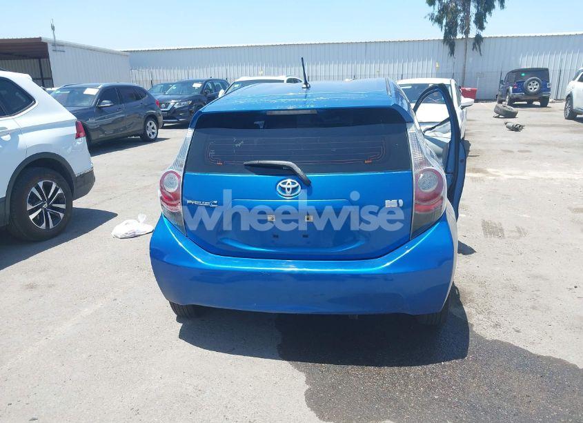 Photo 17 of 2013 Toyota Prius C ONE (VIN JTDKDTB3XD1555396)