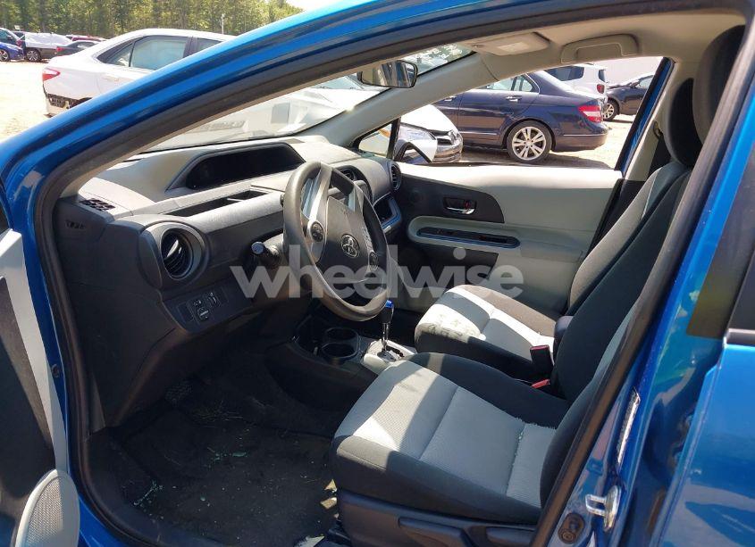 Photo 5 of 2013 Toyota Prius C TWO (VIN JTDKDTB3XD1557018)