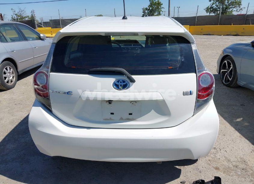 Photo 16 of 2014 Toyota Prius C ONE (VIN JTDKDTB3XE1083475)