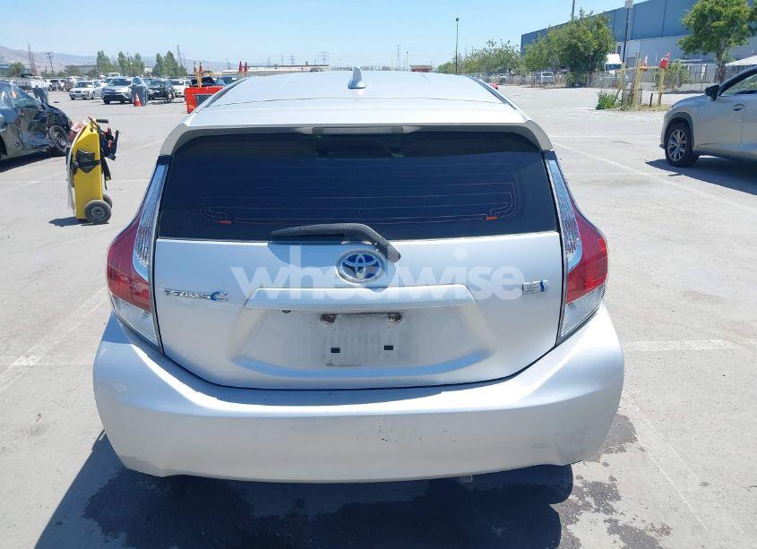 Photo 16 of 2016 Toyota Prius C FOUR (VIN JTDKDTB3XG1117997)