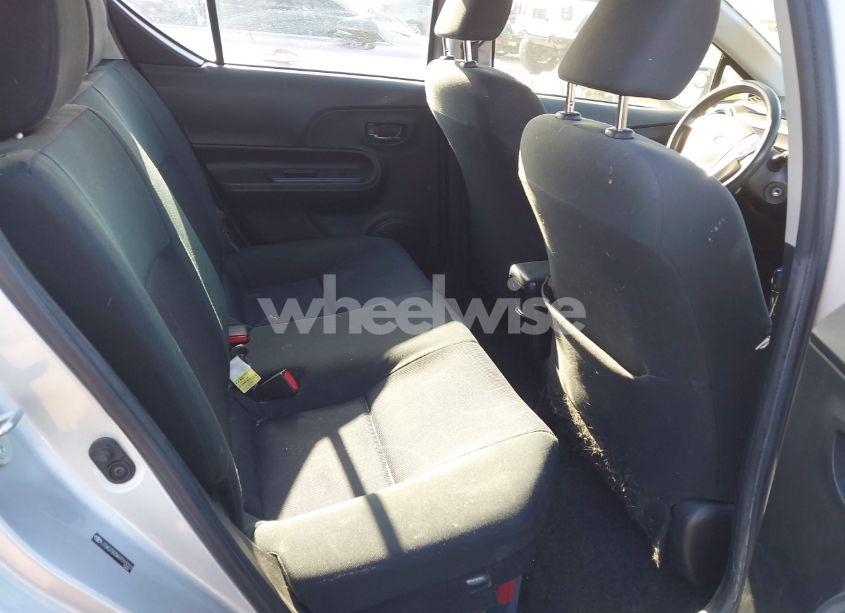 Photo 8 of 2017 Toyota Prius C TWO (VIN JTDKDTB3XH1593023)