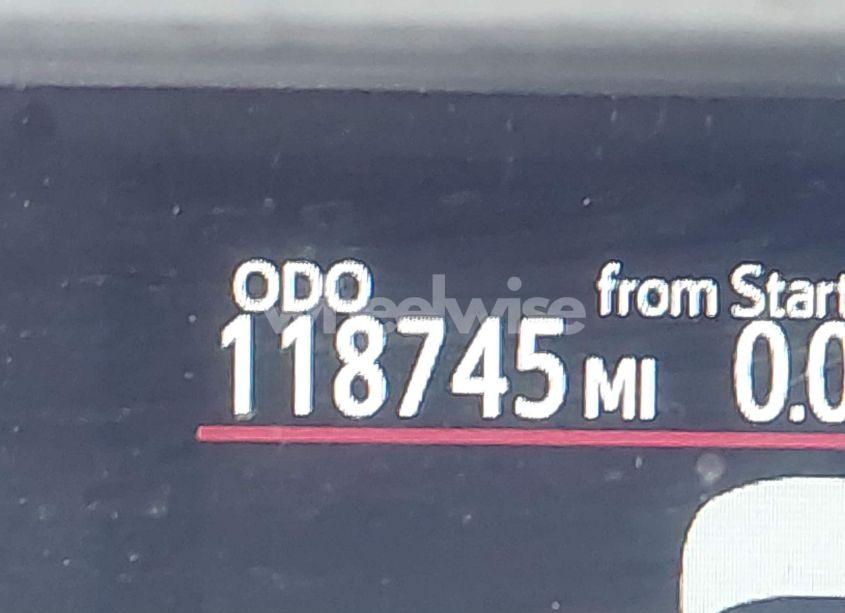 Photo 16 of 2017 Toyota Prius C TWO (VIN JTDKDTB3XH1598075)