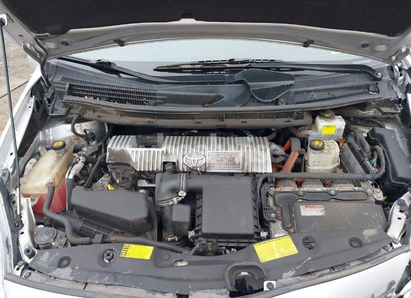 Photo 10 of 2014 Toyota Prius PLUG-IN (VIN JTDKN3DP1E3050561)