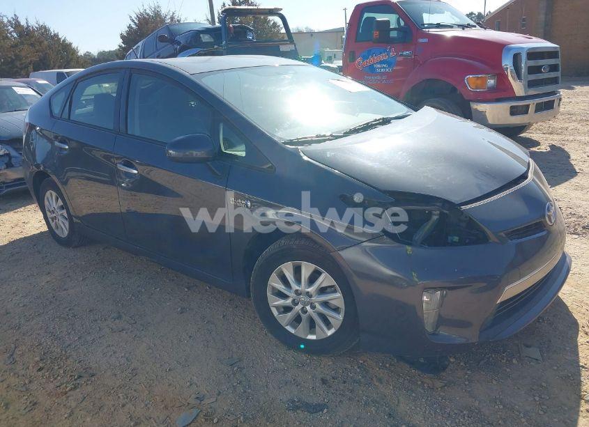 2013 Toyota Prius PLUG-IN (VIN JTDKN3DP2D3047456) main photo