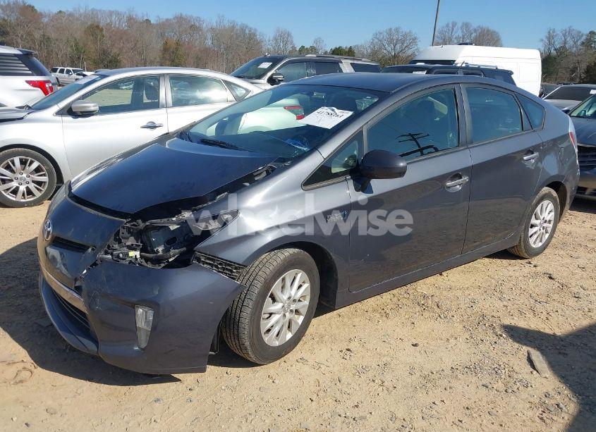 Photo 2 of 2013 Toyota Prius PLUG-IN (VIN JTDKN3DP2D3047456)