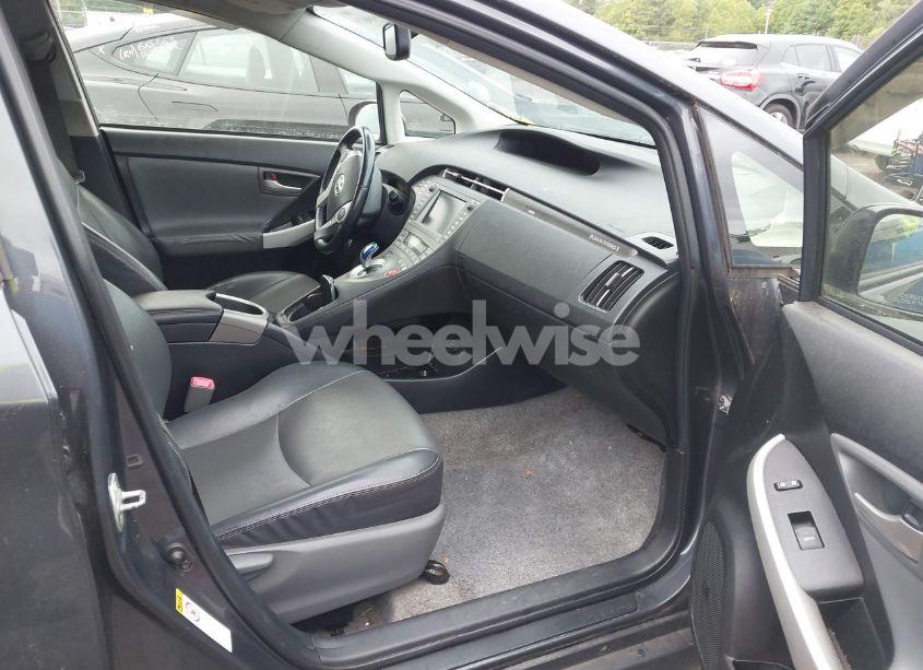 Photo 5 of 2012 Toyota Prius PLUG-IN ADVANCED (VIN JTDKN3DP3C3006946)