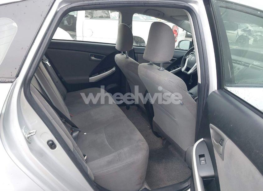 Photo 8 of 2014 Toyota Prius PLUG-IN (VIN JTDKN3DP3E3059052)