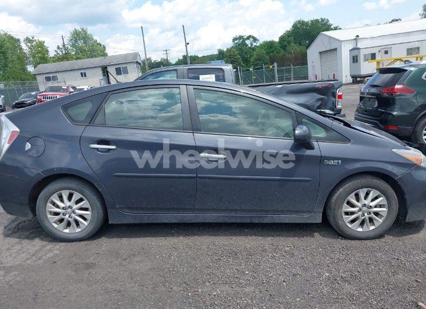 Photo 13 of 2012 Toyota Prius PLUG-IN (VIN JTDKN3DP5C3005765)
