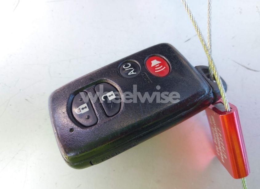 Photo 11 of 2014 Toyota Prius PLUG-IN (VIN JTDKN3DP6E3062317)