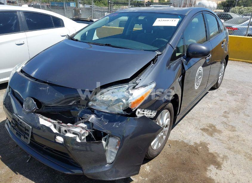 Photo 6 of 2014 Toyota Prius PLUG-IN (VIN JTDKN3DP6E3062317)
