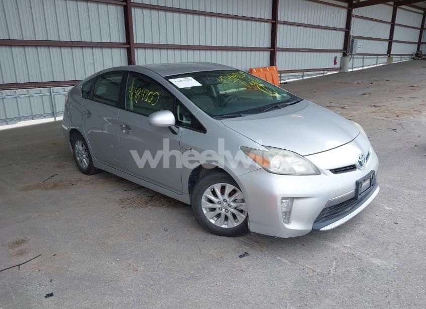 2013 Toyota Prius PLUG-IN (VIN JTDKN3DP8D3043430) main photo