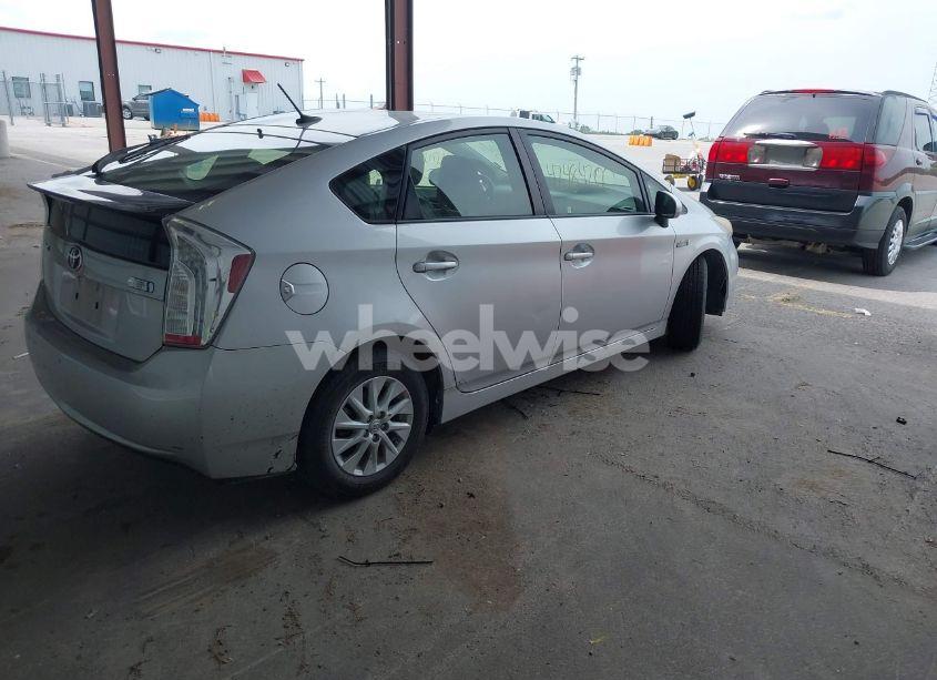 Photo 4 of 2013 Toyota Prius PLUG-IN (VIN JTDKN3DP8D3043430)