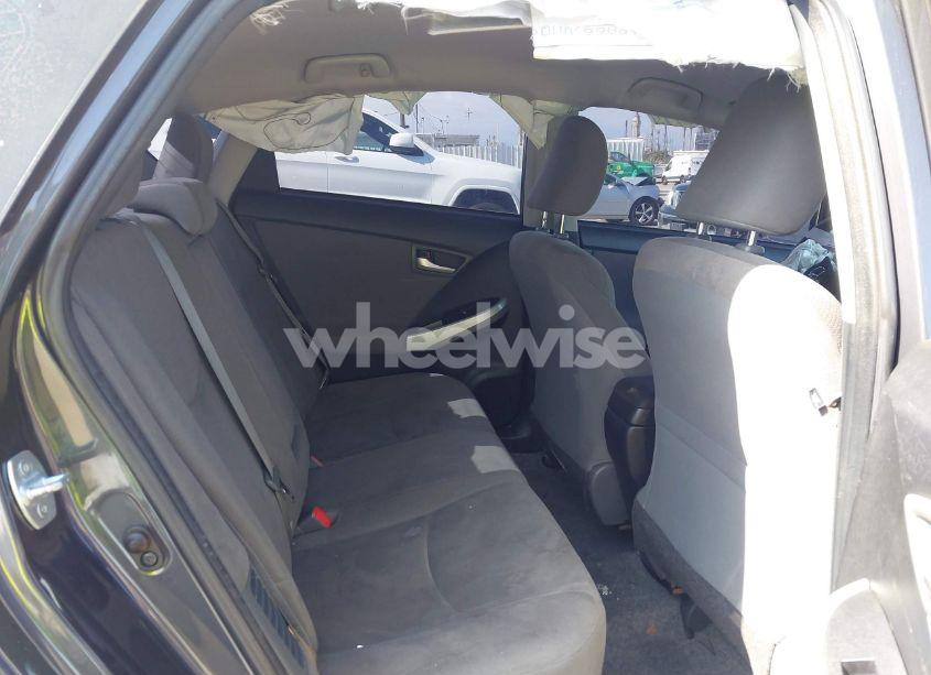 Photo 8 of 2014 Toyota Prius PLUG-IN (VIN JTDKN3DPXE3054379)