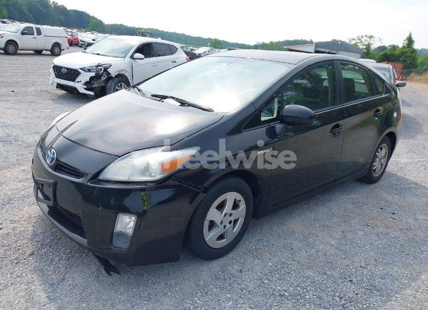 Photo 6 of 2010 Toyota Prius IV (VIN JTDKN3DU0A0010019)