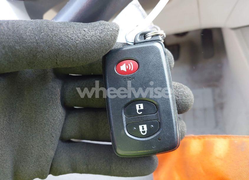 Photo 11 of 2010 Toyota Prius IV (VIN JTDKN3DU0A0017116)