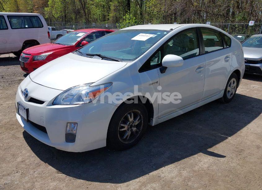 Photo 2 of 2010 Toyota Prius IV (VIN JTDKN3DU0A0017116)