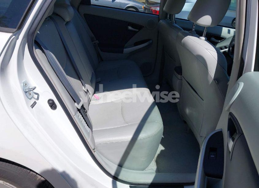 Photo 8 of 2010 Toyota Prius IV (VIN JTDKN3DU0A0017116)