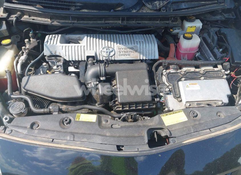 Photo 10 of 2010 Toyota Prius III (VIN JTDKN3DU0A0029752)