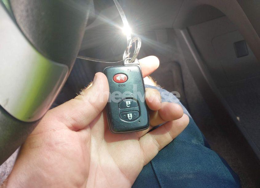 Photo 11 of 2010 Toyota Prius III (VIN JTDKN3DU0A0029752)