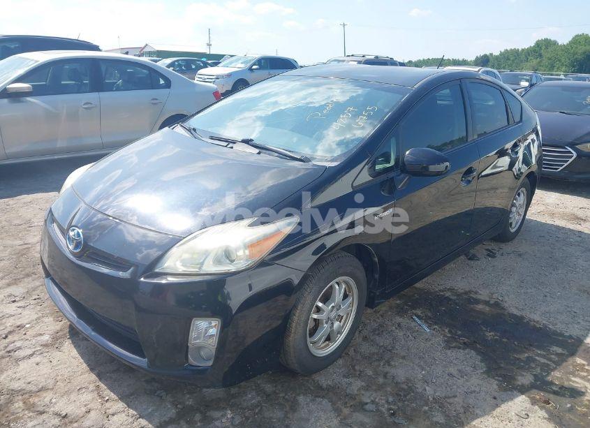 Photo 2 of 2010 Toyota Prius III (VIN JTDKN3DU0A0029752)