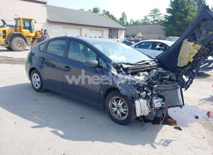 2010 Toyota Prius III (VIN JTDKN3DU0A0046048) main photo