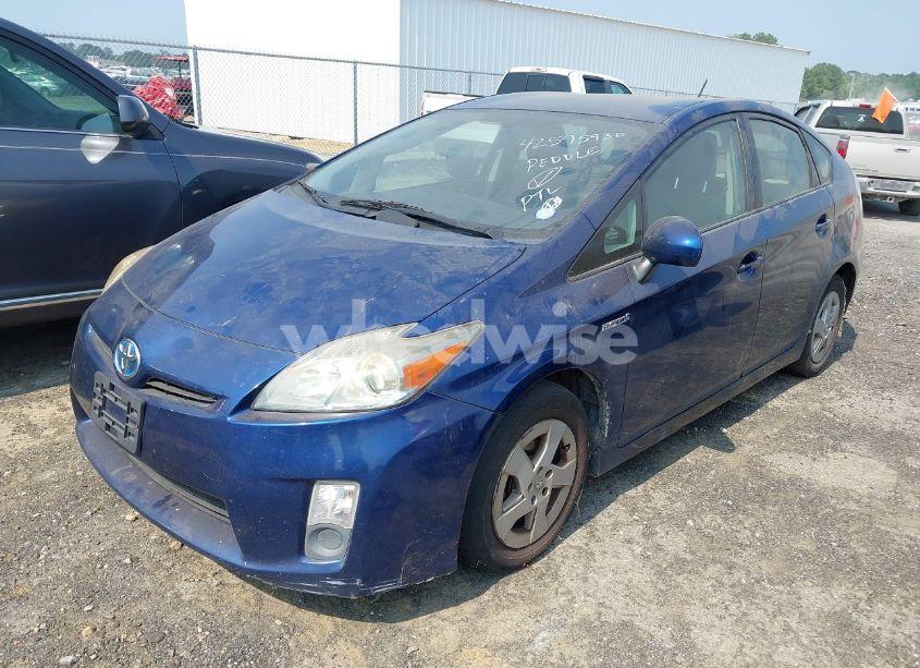 Photo 2 of 2010 Toyota Prius II (VIN JTDKN3DU0A0161099)