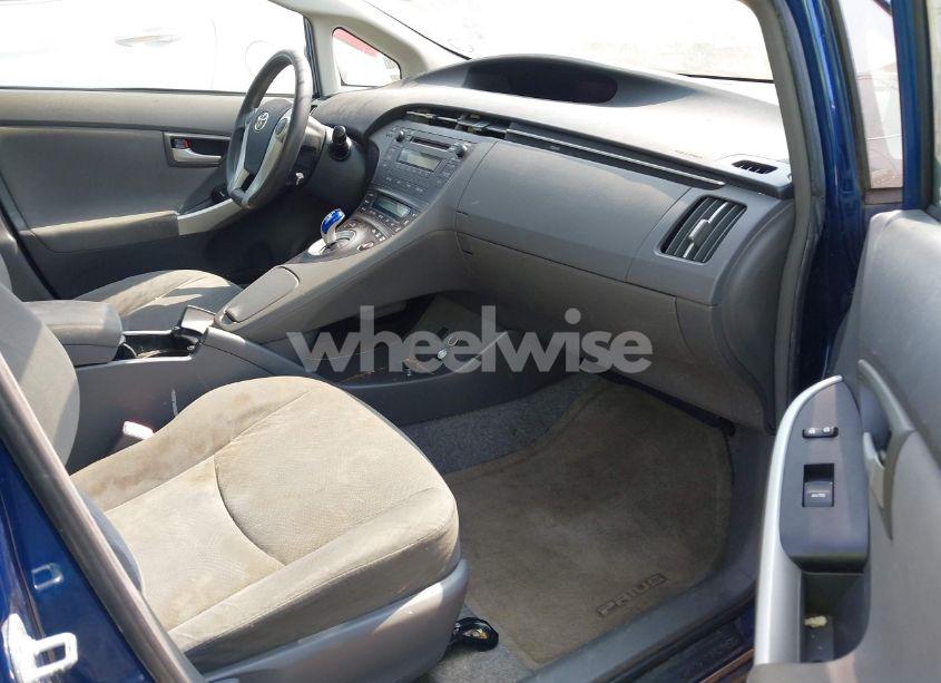 Photo 5 of 2010 Toyota Prius II (VIN JTDKN3DU0A0161099)