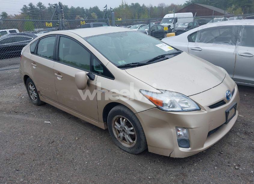 2010 Toyota Prius III (VIN JTDKN3DU0A1034623) main photo