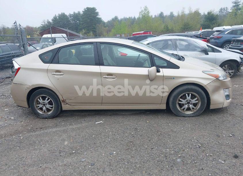 Photo 13 of 2010 Toyota Prius III (VIN JTDKN3DU0A1034623)