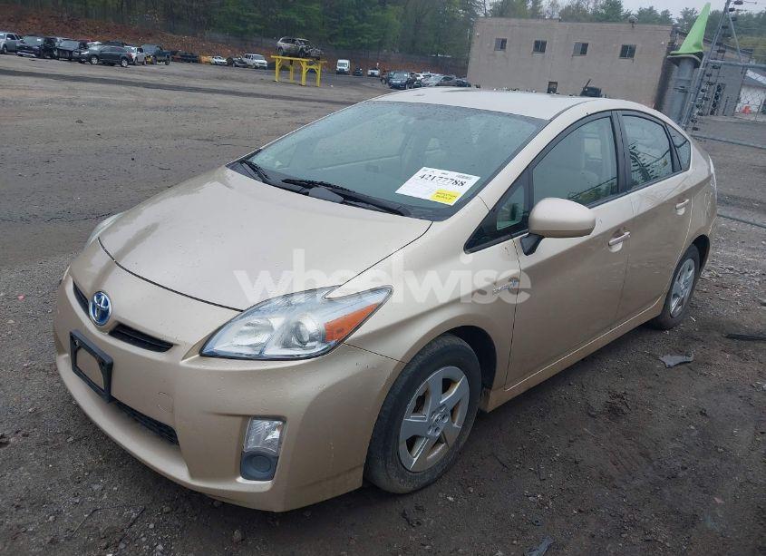 Photo 2 of 2010 Toyota Prius III (VIN JTDKN3DU0A1034623)