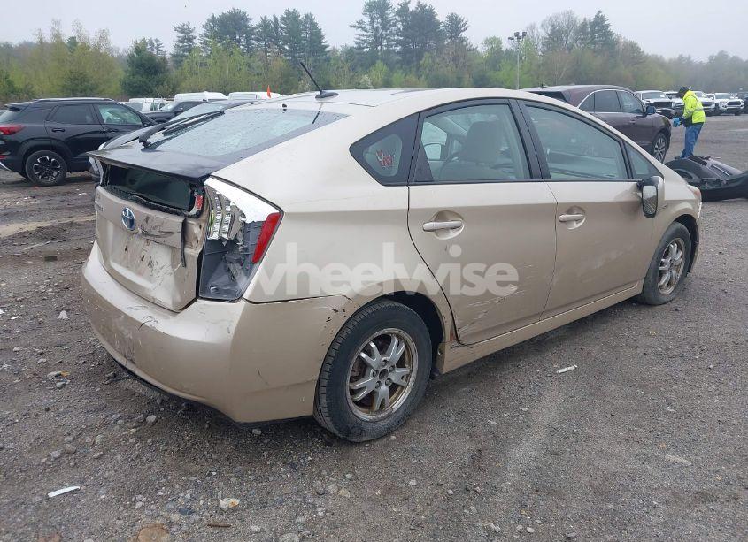 Photo 4 of 2010 Toyota Prius III (VIN JTDKN3DU0A1034623)