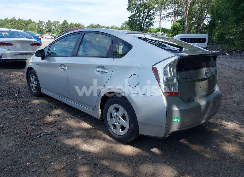 Photo 3 of 2010 Toyota Prius II (VIN JTDKN3DU0A1274903)