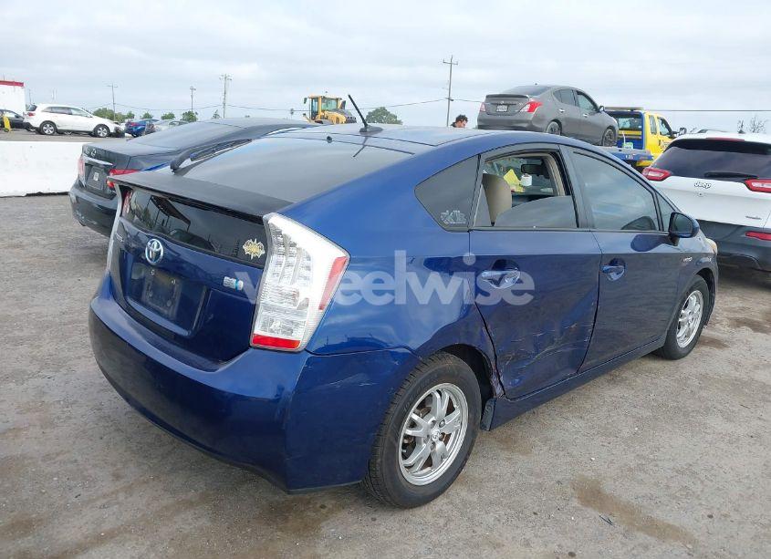 Photo 4 of 2010 Toyota Prius III (VIN JTDKN3DU0A1301985)