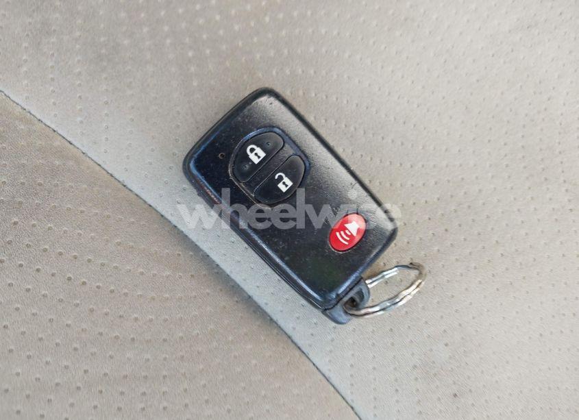 Photo 11 of 2011 Toyota Prius TWO (VIN JTDKN3DU0B0253881)